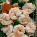 Best Steamed Shrimp w. Mixed Vegetables in Livingston, LA